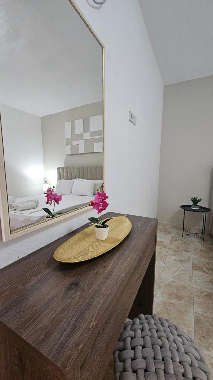 Md Apartments Ulcinj Eksteriør bilde